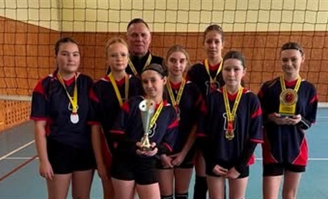 Бронза чемпіонату області з волейболу — у Старокостянтинівських дівчат