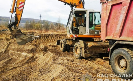 У Мамаївській ОТГ правоохоронці зафіксували незаконне видобування корисних копалин