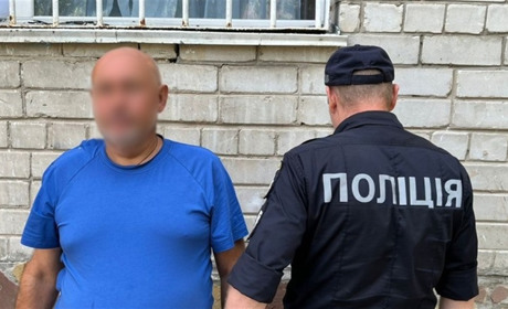 У Чернігові оперативно розкрито крадіжку з автомобіля: злочинцю загрожує до 8 років ув'язнення