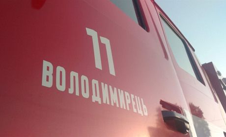 У Каноничах горів гараж. Пожежу ліквідували селяни з рятувальниками