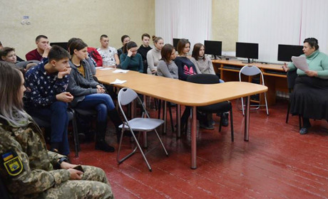 У Гродівській школі пригадали дати, що не підлягають забуттю