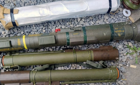Арсенал незаконної зброї та боєприпасів зберігав вдома колишній військовий. Навіщо?