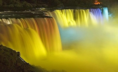 Ніагарський водоспад підсвітять кольорами прапора України - де дивитися онлайн