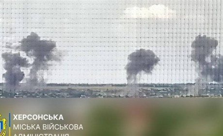 На Херсонщині армія рф атакувала житлові будинки, АЗС, мікроавтобус та приватні автівки