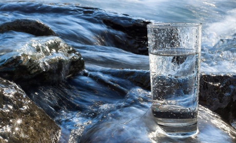 У Городку призупинено водопостачання. Де можна набрати води?