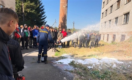 Чому в Гущинцях евакуювали учнів з навчального корпусу училища