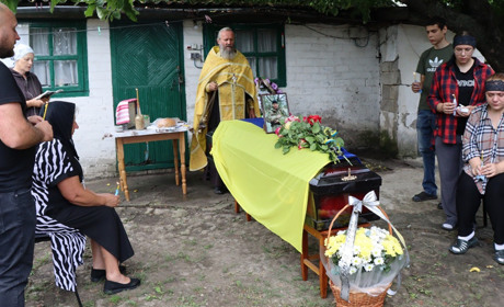 «Ми до останнього вірили, що він живий»: на щиті Шмирьов Роман з Донеччини (ВІДЕО)