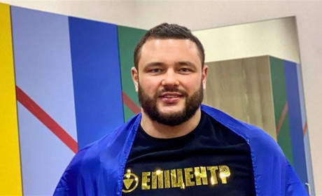 Скадовчанин Дмитро Чумак став триразовим чемпіоном Європи: важкоатлет виборов "золото" (ВІДЕО)