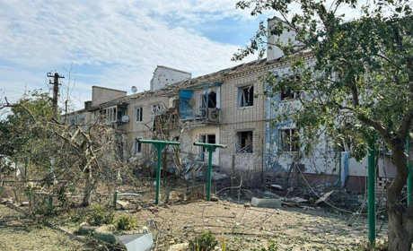 На Херсонщині через ворожі обстріли пошкоджені житлові будинки, є загиблі та поранені