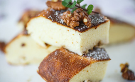 Три рецепти ніжного манника: традиційний, шоколадний та лимонний