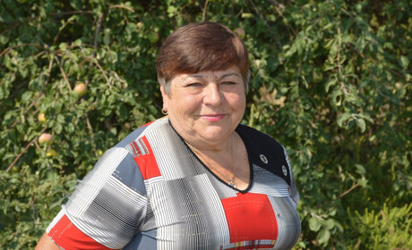 «Ансамбль — моє спасіння від самотності». 68-річна сватівчанка знає чим зайнятися на пенсії