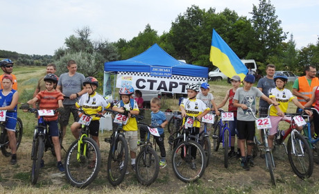 Крос-кантрі на трасі у Лисівці