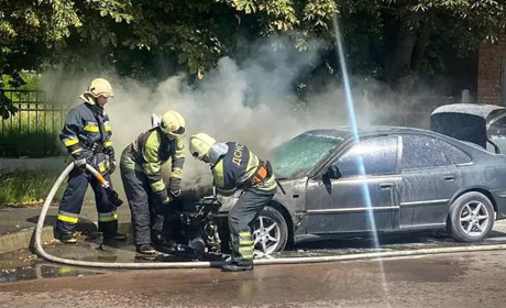 У Фастові посеред вулиці загорівся легковий автомобіль