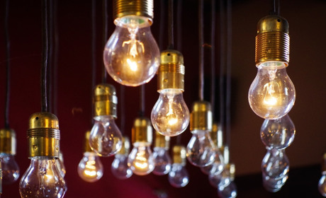 У чотирьох селах Сватівського району не буде світла: графік відключень на 3 листопада