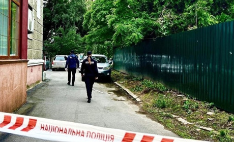 Добивав ногами, поки не припинив подавати ознак життя: підозрюваного у вбивстві взяли під варту