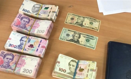 Правоохоронець з Хмельниччини організував схему переправлення ухилянтів за кордон
