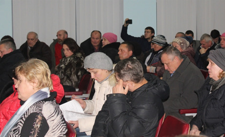 Торгувати на автовокзалі дозволили і податок зменшили, але чи це законно 