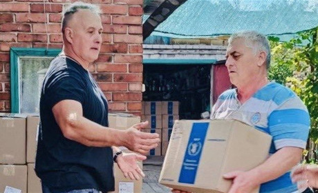 У Покровську триває видача гуманітарної допомоги. Ще понад 1200 мешканців отримали допомогу