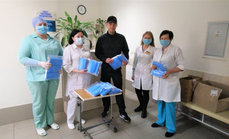 Підприємці допомагають медикам у боротьбі з COVID-19