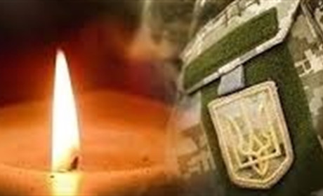 Старокостянтинівщина у скорботі: громада знову прощатиметься з Героєм