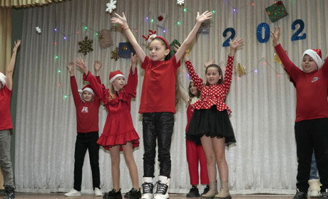 В Барському ліцеї №2 відбувся щорічний новорічний фестиваль-конкурс «Вітамін DANCE»: фото