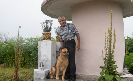 Онкохворий чоловік залишив свого пса Лорда у переяславському притулку, і він дочекався господаря