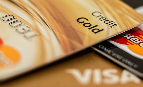 Сватівчанка стала жертвою шахраїв: на неї оформили кредит у 15 тисяч гривень