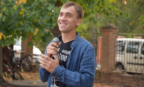 «Народний» музей та заплив через Дніпро. Як активіст Микола Богатир розвиває туризм у Переяславі