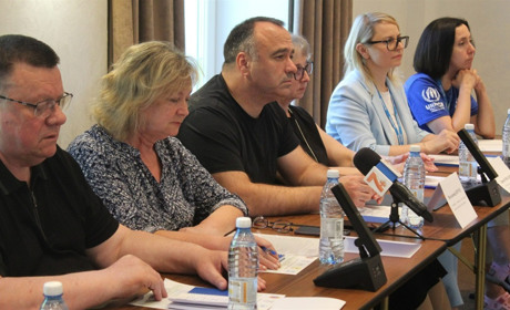 Підтримка переселенців на Хмельниччині: благодійні організації та ОВА об’єднують зусилля