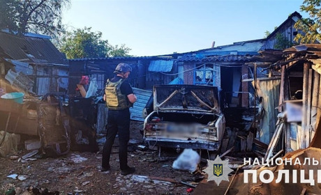 Російські окупанти обстрілювали Покровський район. Які наслідки
