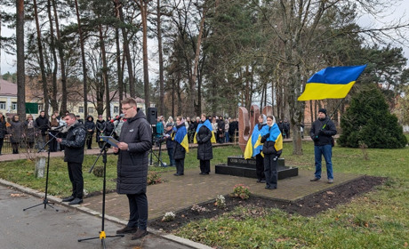У Славутській громаді відзначили день Гідності та Свободи