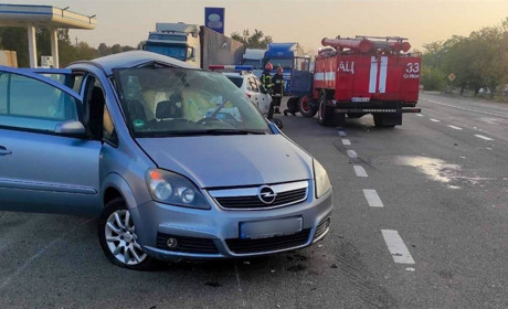 Аварія на трасі Одеса-Рені: водійка легковика не пропустила вантажівку. Жінка у реанімації