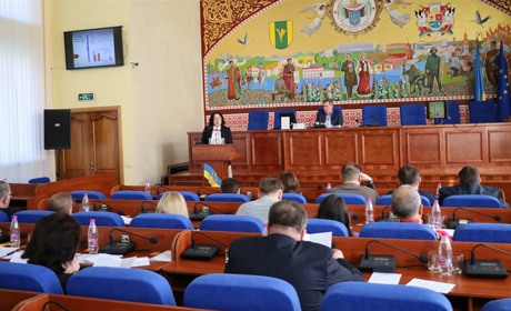 На виконкомі переглянули тариф на послугу з управління відходами: інформація міської ради Звягеля