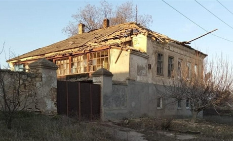 Армія рф на Херсонщині завдала ударів по соціальній інфраструктурі та житловим будинкам