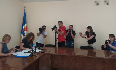 Стерилизация бездомных собак в Измаиле: пресс-конференция благотворителей (видео)