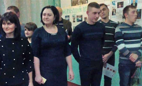 В Олександропільському НВК відбувся традиційний вечір зустрічі з випускниками минулих років