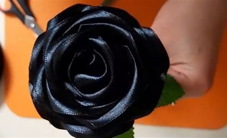 Дружина військового із Первомайська перетворила японське мистецтво на мову пам’яті