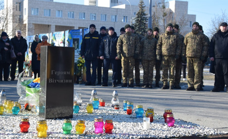 У третю річницю повномасштабної війни нетішинці молилися за Україну та її захисників