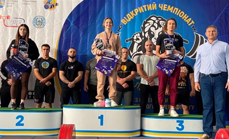 Одна спортсменка займається лиш півроку: Бориславські пауерліфтери посіли призові місця на змаганнях