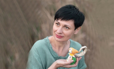 «Танец рук и песня сердца»: как рождается кукла-мотанка в мастерской Екатерины Телегиной 