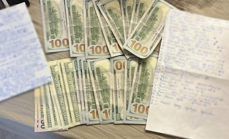 Прокуратура затримала поліцейських, які збирали хабарі з підприємців на 7-му кілометрі