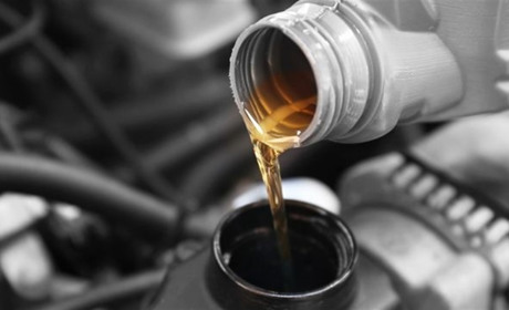 Для чого використовують моторні оливи? Склад та основні властивості