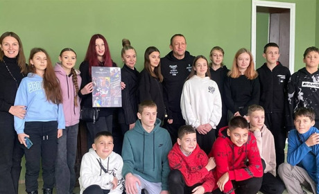 У Жмеринці учні ліцею №1 зустрілися з Вадимом Притуляком — жмеринчанином, що підкорив «Дакар»