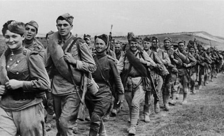 ТОП-25 світлин та історій воїнів-визволителів Петропавлівщини у Другій світовій війні