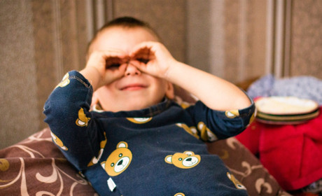 Рятували від війни п'ятьох дітей. У Сарнах оселилася родина з Київщини