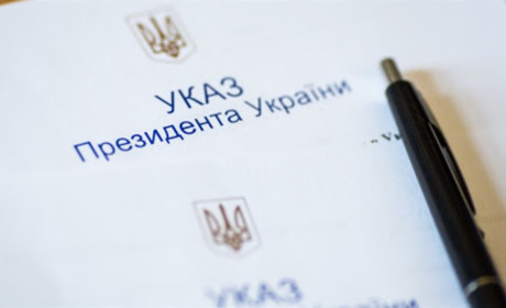 Президент надав звання "Заслужений працівник освіти" директору школи на Новоград-Волинщині