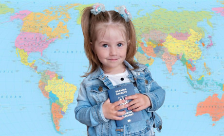 Виїзд дітей за кордон під час воєнного стану: роз’яснення МВС