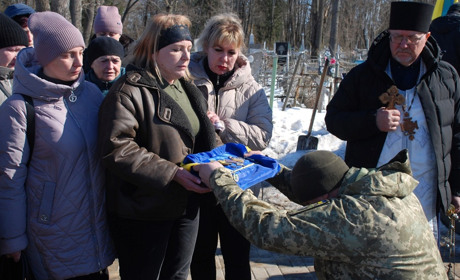 Шостка у скорботі: громада попрощалася з сержантом Олександром Боднею