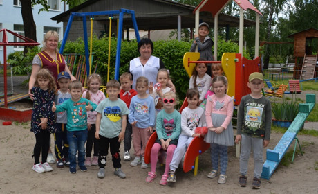 У Переяславі працює черговий дитсадок. Коли звучить сирена, дітей ведуть у сховище