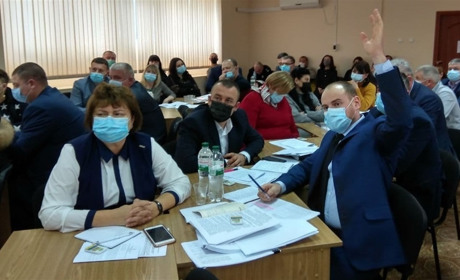 Кадрові питання - в першу чергу. А як же южноукраїнська  громада?